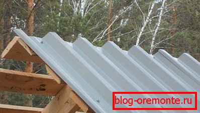 Dvukhskatny roof from the pro-thinned sheet NS-35 brand