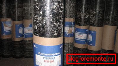 Lining roofing material with powdered dressing