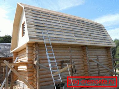 Filing of a block house imitating a log