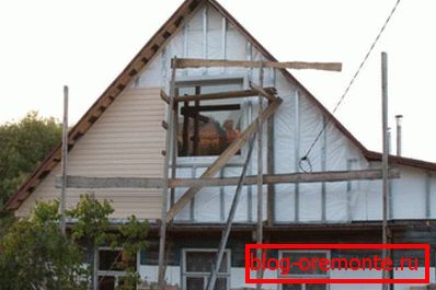 Cladding фронтонной стены сайдингом