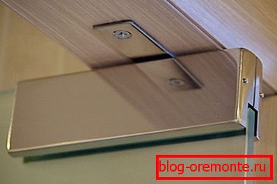 Upper end fitting