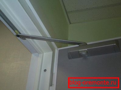 Door opening adjustment