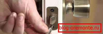 Completing the installation of an interior door lock