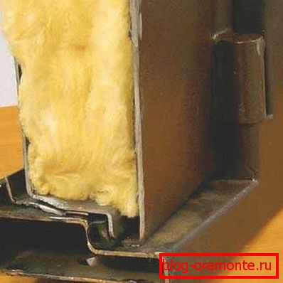 Door insulation