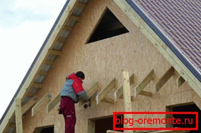 Mounting the curtain of the veneer