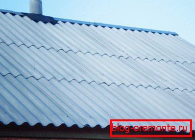 Roof of wave asbestos cement sheet