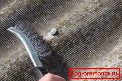 Hand brush cleaning slate