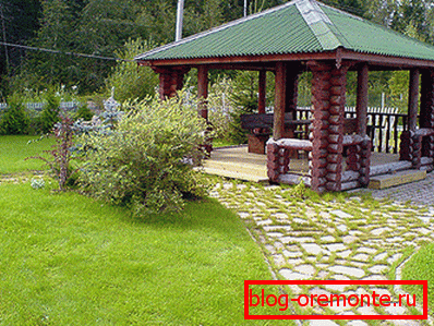 Pavilion with hip roof