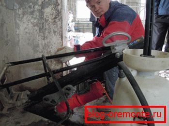 Diamond drilling holes in concrete at an angle Diamond drilling holes in concrete at an angle