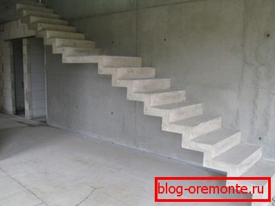 Concrete stairs Concrete stairs