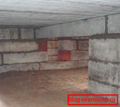 Block foundation. Block foundation.
