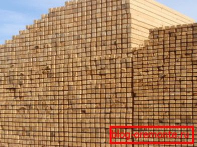 Large volumes of material stacked. Large volumes of material stacked.