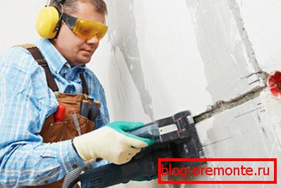 Most professional equipment of this type is immediately equipped with a device for detecting metal in the wall and information about its presence is displayed on the indicator Most professional equipment of this type is immediately equipped with a device for detecting metal in the wall and information about its presence is displayed on the indicator