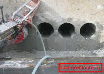 Drilling holes in concrete structures Drilling holes in concrete structures