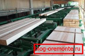 A well-established line of milling and canting as part of a sawmill. A well-established line of milling and canting as part of a sawmill.
