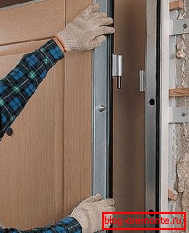 Dismantling dismantling and installation of metal doors