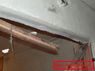 Dismantle of old doors: repair in the apartment Dismantle of old doors: repair in the apartment