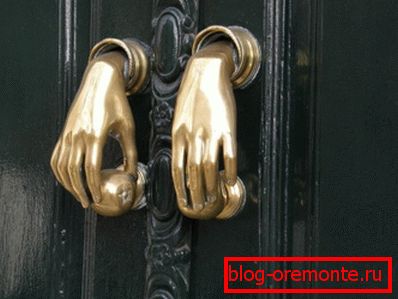 Design solution to the shape of the door handle Design solution to the shape of the door handle