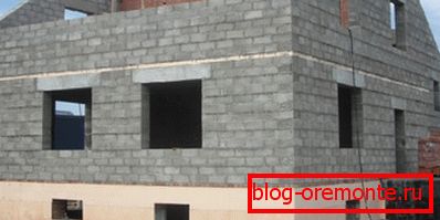 For all houses from blocks, a subsequent facade finish is required. For all houses from blocks, a subsequent facade finish is required.