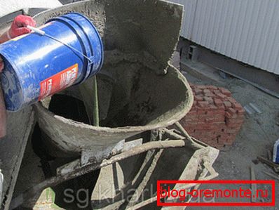 Addition of waterproofing compound Addition of waterproofing compound