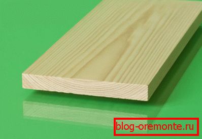Finishing element made of wood Finishing element made of wood