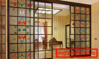 Glass door decoupage Glass door decoupage