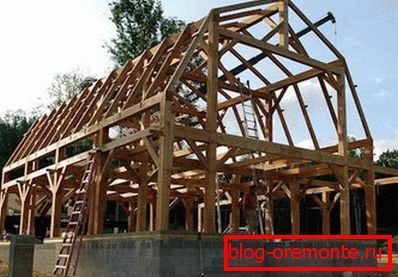 Installation of roof trusses