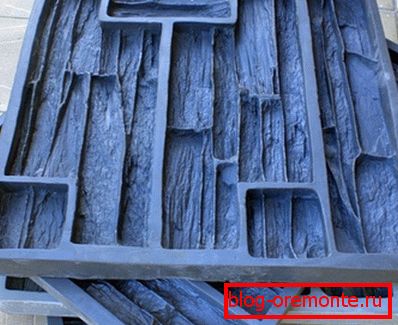 Elastic forms for the production of tiles with the texture of natural stone Elastic forms for the production of tiles with the texture of natural stone