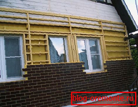 Paneling with decorative tiles