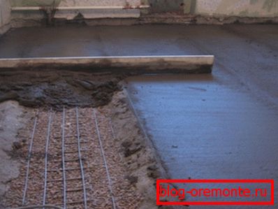 Photo of a concrete screed in the apartment. Photo of a concrete screed in the apartment.