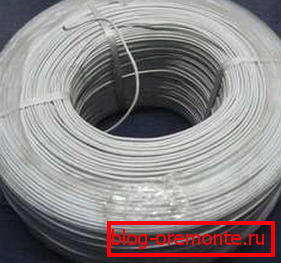 Photo bay suitable for the implementation of the heating cable Photo bay suitable for the implementation of the heating cable