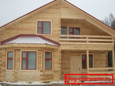 Photos of the house with a loft of timber Photos of the house with a loft of timber
