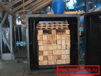 Photo of the drying chamber in action Photo of the drying chamber in action
