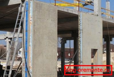 Photos of reinforced concrete slabs, which are designed specifically for the construction of a residential building