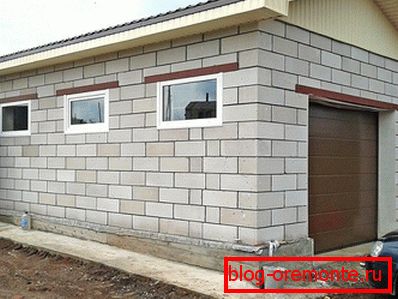 Garage from foam blocks. Garage from foam blocks.