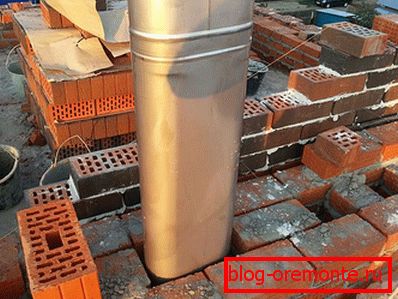 Chimney gilding at the stage of its construction