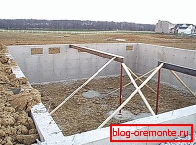 Ready foundation of aerated concrete blocks