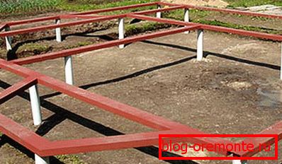 The ready pile foundation connected by the metal basis The ready pile foundation connected by the metal basis