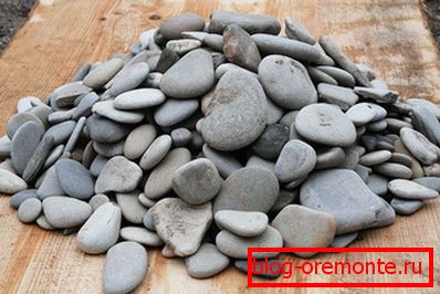 Walking on pebbles is helpful