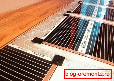 Laying infrared floor heating