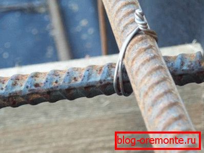 Use of wire for fixing reinforced rods Use of wire for fixing reinforced rods