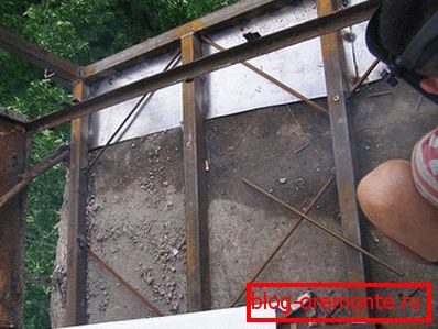 Metal frame manufacturing