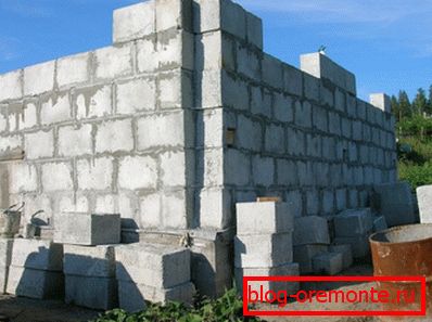 How to build a house from polystyrene foam concrete blocks How to build a house from polystyrene foam concrete blocks