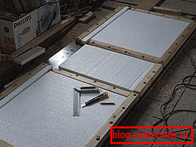 Metal door design how to insulate the entrance metal door