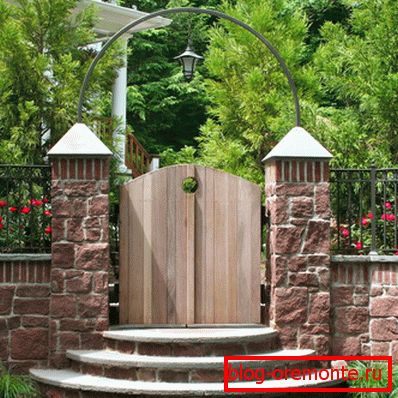 Wide double gate Wide double gate