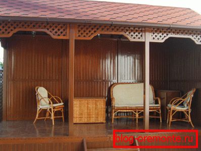 Beautiful arbor of glued timber Beautiful arbor of glued timber