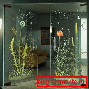 The use of swing doors