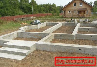 Shallow depth monolithic foundation. Shallow depth monolithic foundation.