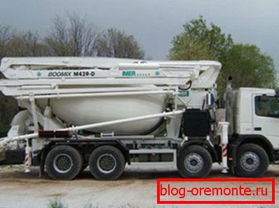 Mixer equipped with a pump and boom to fill the solution. Mixer equipped with a pump and boom to fill the solution.