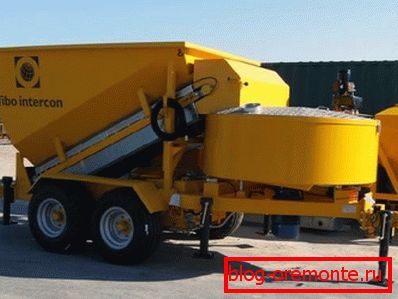 Mini concrete plant on wheels in the form of a car trailer Mini concrete plant on wheels in the form of a car trailer